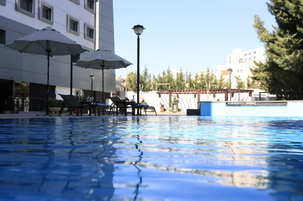Geneva Hotel Амман Экстерьер фото